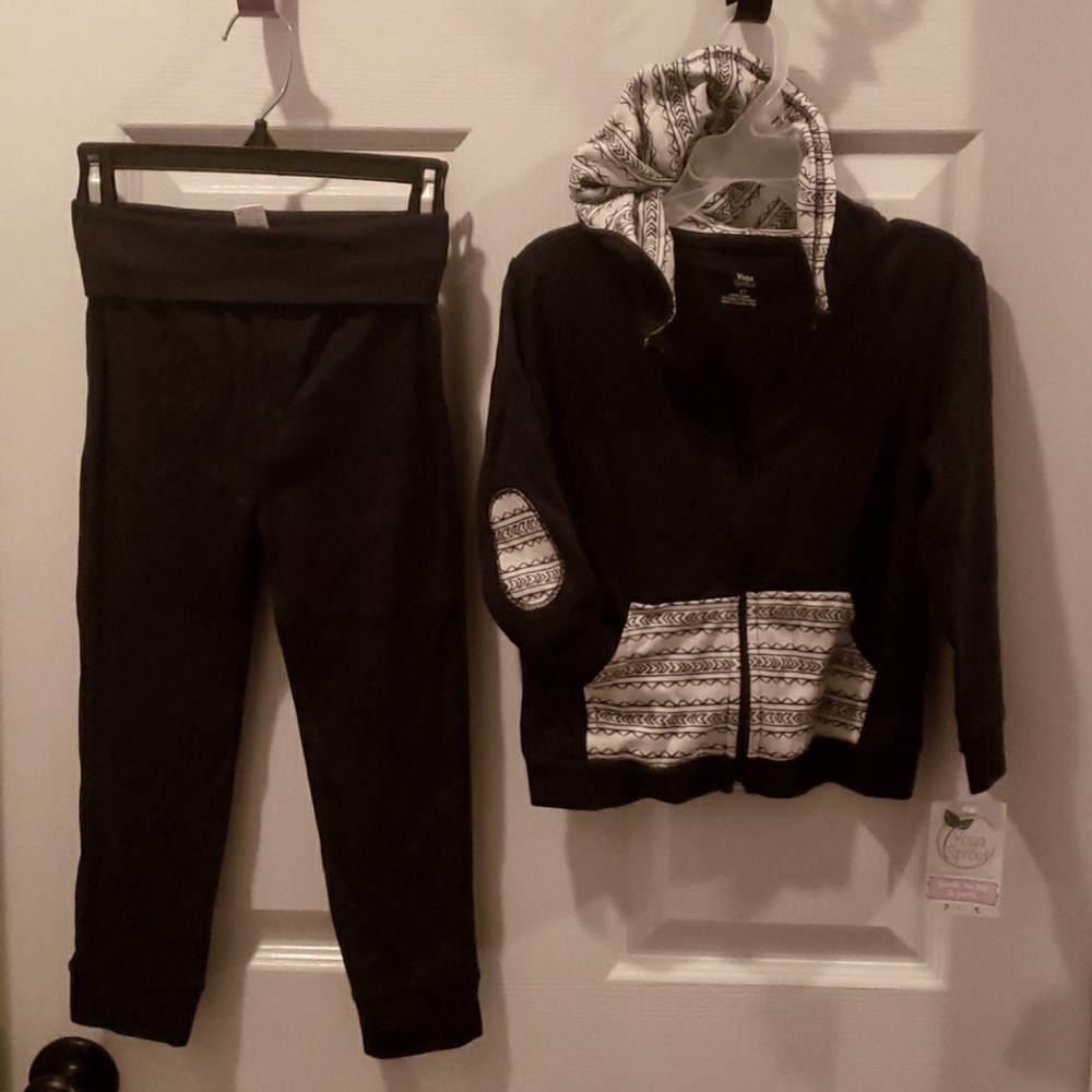 🌱Yoga Sprout 🌱4T Hoodie & Pants💕2-Piece Set